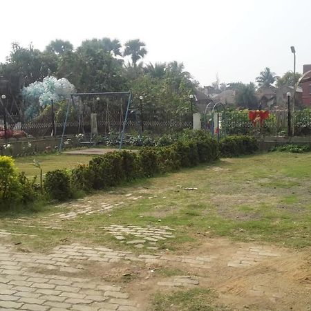 Hotel Shelter Tarapith Exterior photo